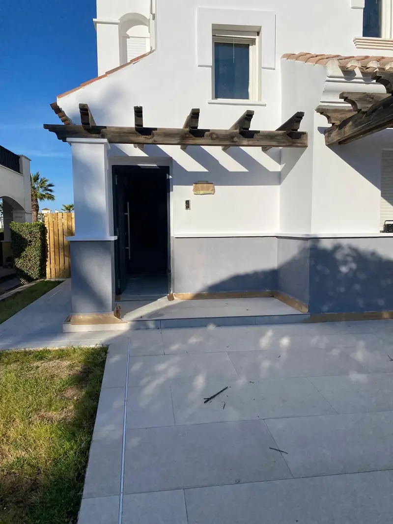 Private entrance path with timber pergola leading to Casa Sylvia's front door